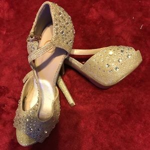 Heart In D Heels❤️